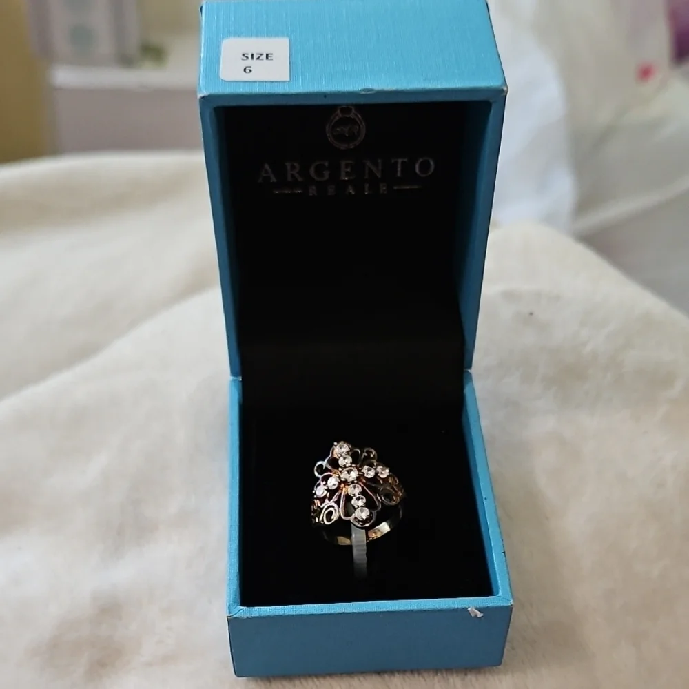 Argento Reale Womens Rhinestone Cross Bronze Tone Floral Design Ring Size 6